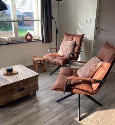 De Cocksdorp House | Bungalow op bedrijf met melkkoeien