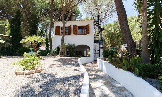 Pals Ski Chalet | Bungalow with pool access - 300 m Pals beach (CAL DALT 1H 621)