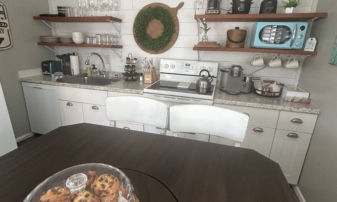 Mount Dora House | Bungalows on Baker 2/2