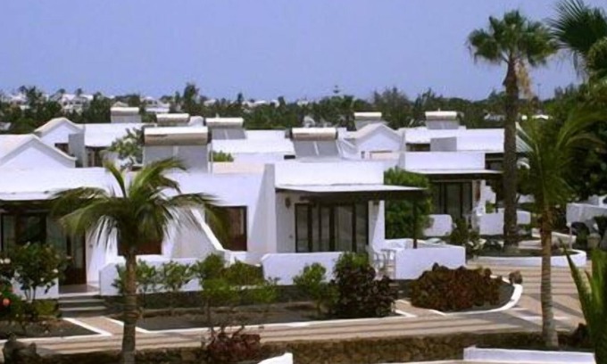Playa Blanca Hotel | Bungalows Playa Limones