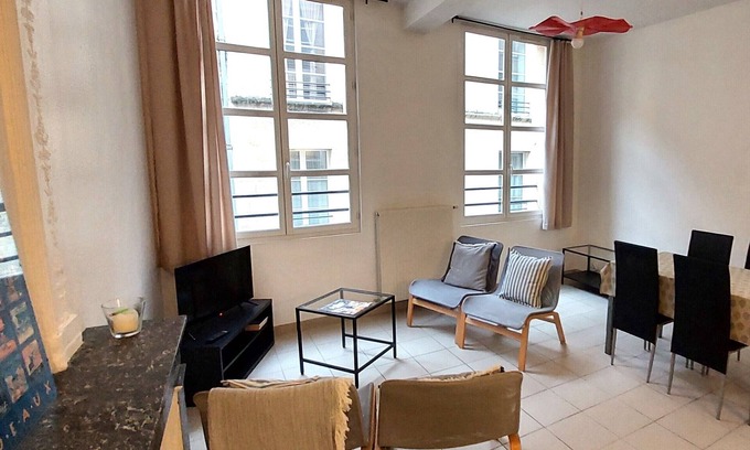 Hotel de Ville - Quinconces Apartment | Burdigala Homes - L'Appart Saint Pierre 01