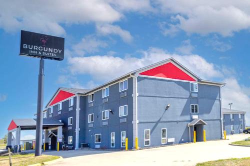El Paso Hotel | Burgundy Inn & Suites By OYO El Paso