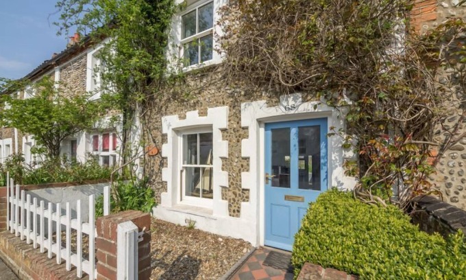 Wells-next-the-Sea Cottage | Burnham Cottage, Wells-next-the-Sea, Norfolk