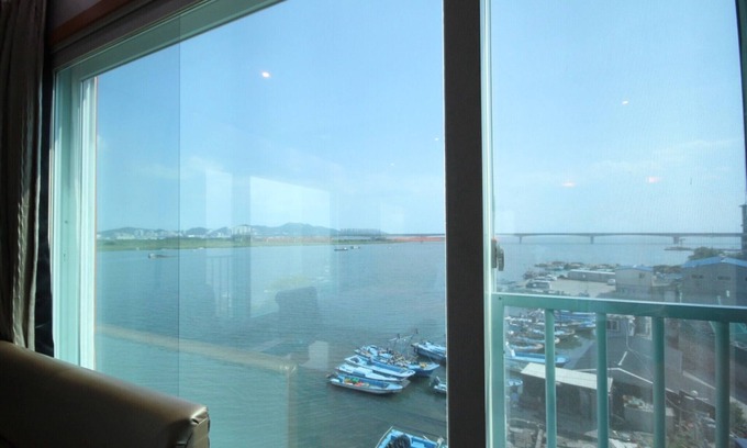 Gangseo District Hotel | Busan Myeongji W