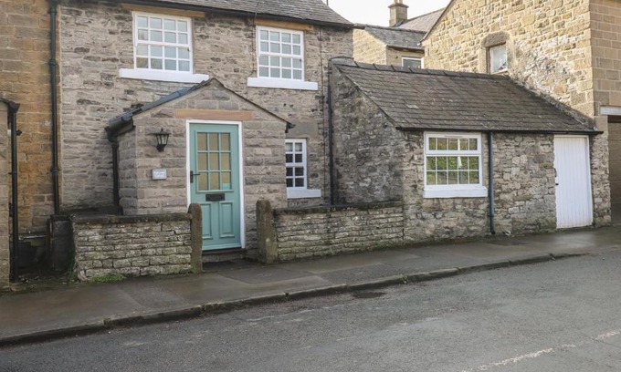 Great Longstone House | Buttercup Cottage