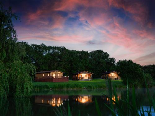 Great Oxendon House | Butterfly Lodge
