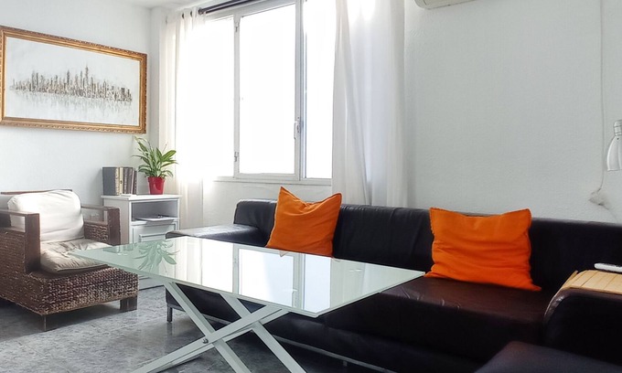 Triana Apartment | Céntrico y Acogedor, Triana, Lovely Flat + Picina, Pool