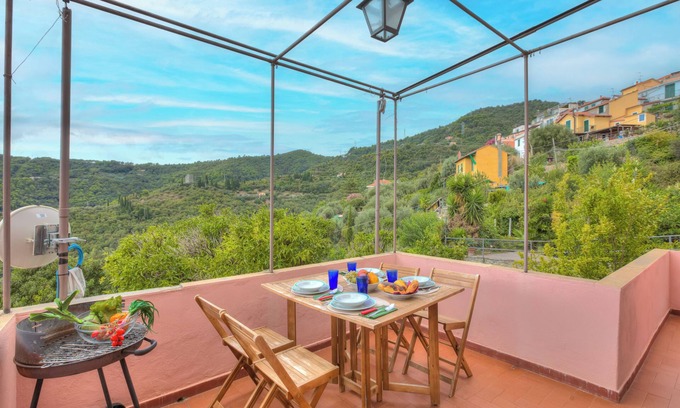 Moglio Apartment | Ca Di Mamma, Alassio, Italy