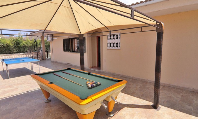 Muro Ski Chalet | Ca Na Coloma 145 fantastic villa with barbecue, billiards, ping pong and WiFi