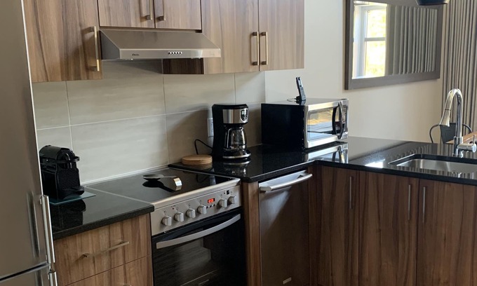 Sainte-Marguerite-du-Lac-Masson Condo | Top floor 2 bedroom Condo with Lake View