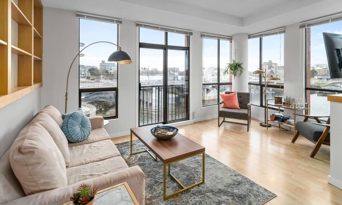 Downtown Victoria Condo | Water views from every window