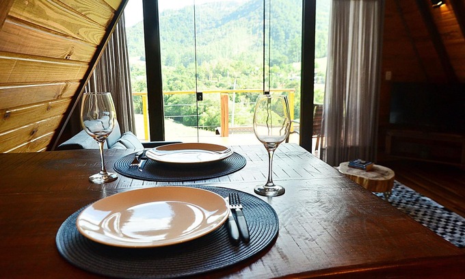 Picada Cafe Cabin | Cabana Montana