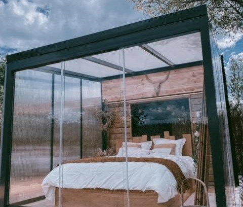 Bouillon Other | Cabane au style scandinave et son bain nordique