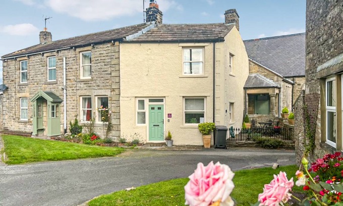 Aysgarth Cottage | Cabin ∙ 2 bedrooms ∙ 4 guests