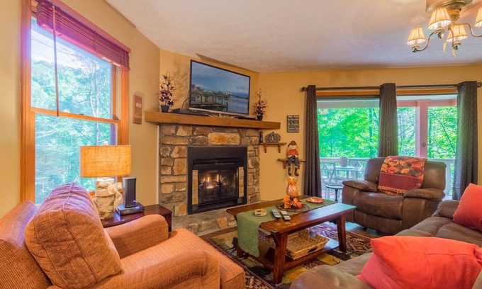 Mill Ridge Cabin | Cabin Getaway in Heart of Blue Ridge Mountains