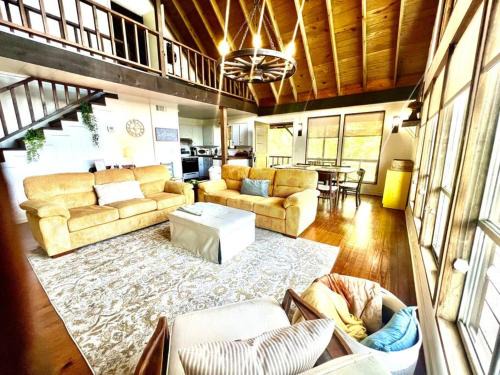 South Toledo Bend House | Cabin Nestled on Skiers Cove South Toledo Bend Lake 3 bedroom-5 beds