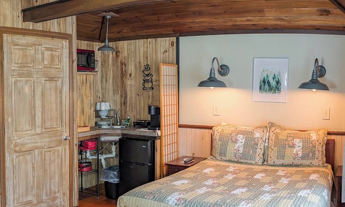 Bar Harbor Cabin | Cabin Newly Renovated Cabin 21