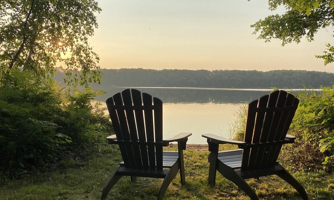 Stone Lake Cabin | Cabin on Ham Lake with canoe, Kayaks, and Paddle-boards