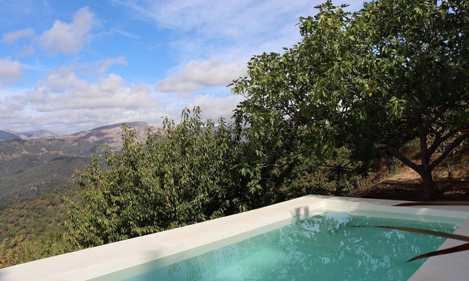 Jubrique Cabin | Cabin 'Oropéndola' with Mountain View, Shared Pool and Private Terrace