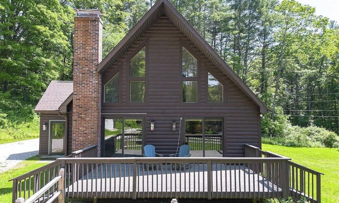 Ashley Falls House | Cabin w/fire pit, close to Ski Catamount, Butternut Ski, Great Barrington