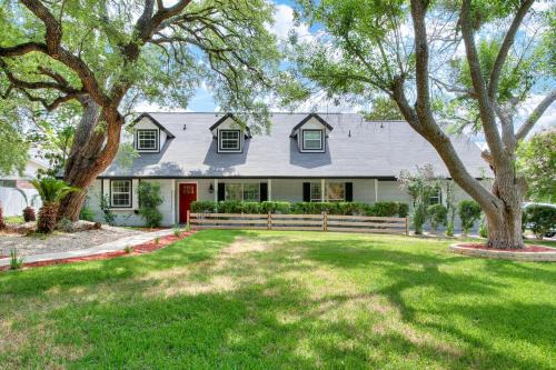 North San Antonio - SAT House | Cactus Club - A Birdy Vacation Rental