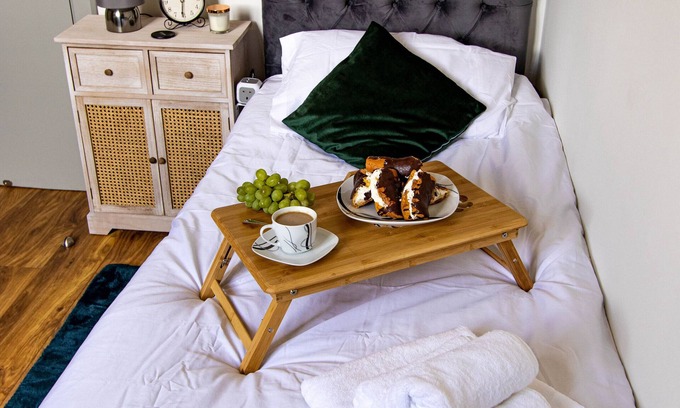 Wolverhampton House | Cades Accommodation