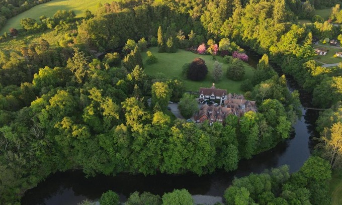 Builth Wells Hotel | Caer Beris Manor House B&B