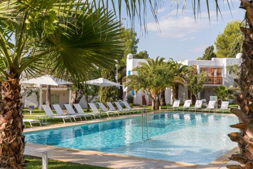 Cala Llenya Hotel | Cala Llenya Resort Ibiza