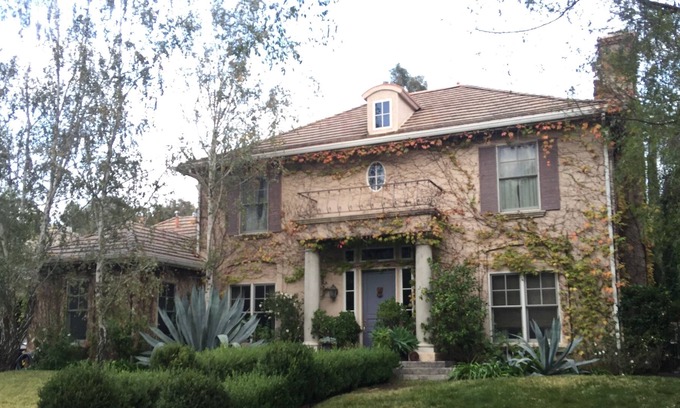 Calabasas House | Calabasas - French Country style home with classic contemporary design