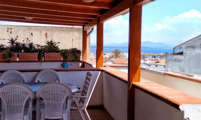 Calasetta Apartment | Calasetta Comfy Apartment x5 - w/Terrace