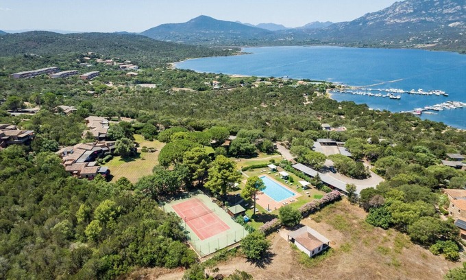 Porto Rotondo Apartment | Caletta Nest 38 - apartment with shared pool, tennis