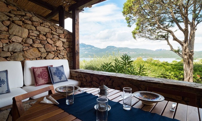 Porto Rotondo Apartment | Caletta Nest 93 - seaview, pool, tenniscourt in La Caletta