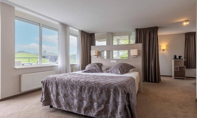 Kamperland Hotel | Calm & Cozy Vibe | Rejuvenating Escape w/Wellness & Pool Access | Free Parking