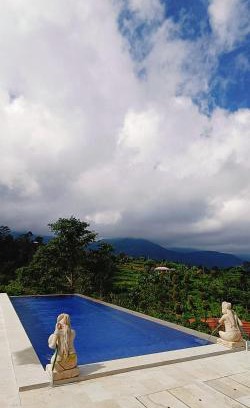 Munduk Hotel | Camaradvipa Retreat Munduk