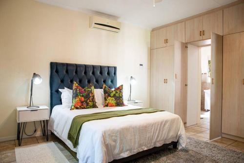 Graaff-Reinet Apartment | Camderest House