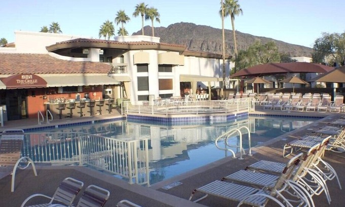 Arcadia Condo | Camelback Resort Elegant 2BR Condo with Tennis Courts
