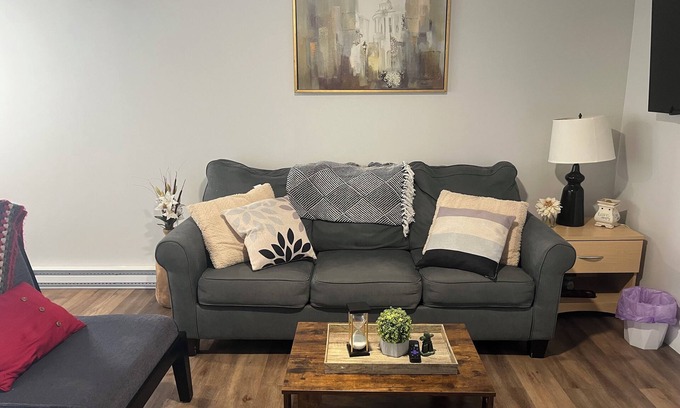 Shoal Harbour Apartment | Camia Inn- Newly Renovated Basement