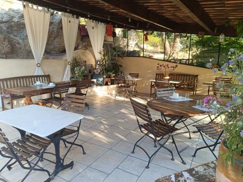 Cotignac Bed & Breakfast | Campagne de la source St Martin B&B