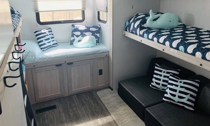 Gravois Mills House | Camper w/ Bunk Room @ Coconuts RV Park!