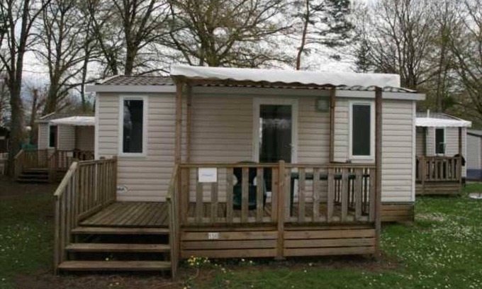 Chateauroux House | Camping 3 étoiles - eeedhe
