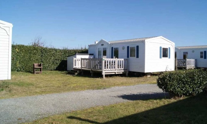 Kerroch House | Camping 3 étoiles - Piscine - ef0dgb