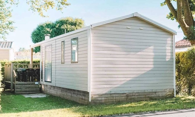 Surgeres House | Camping 3 étoiles - Piscine - ccbbbef