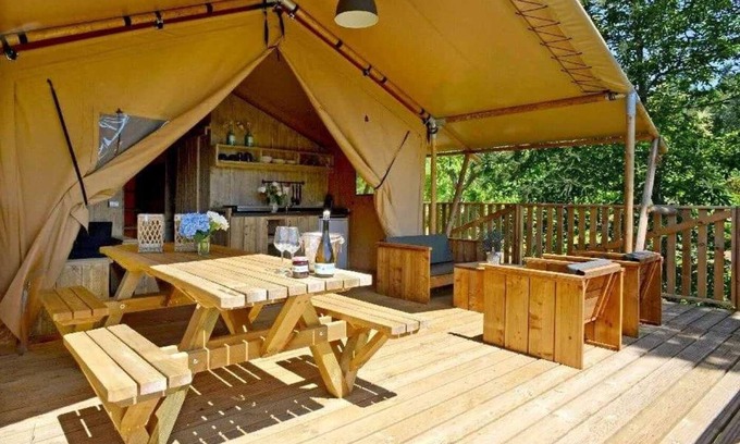 Pezuls House | Camping 3 étoiles - Piscine - ccb0dic