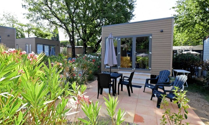 Grimaud House | Camping 4 étoiles - Parc aquatique - eebaea
