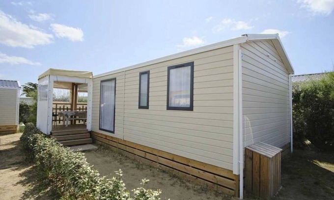 Bretignolles-sur-Mer House | Camping 5 étoiles - Parc aquatique - eeibhe