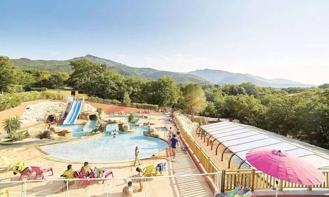 Laroque-des-Alberes House | Camping Les Albères * - Mobile home Comfort TV Air Conditioning 2 rooms 2 people