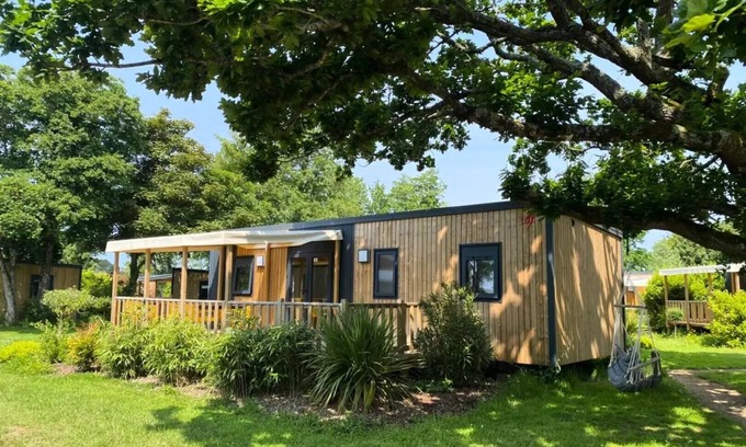 Plougasnou House | Camping maeva Respire Le Domaine de Mesqueau * - PREMIUM COMFORT Cottage 4 Rooms 6 People + TV 2 Bathrooms