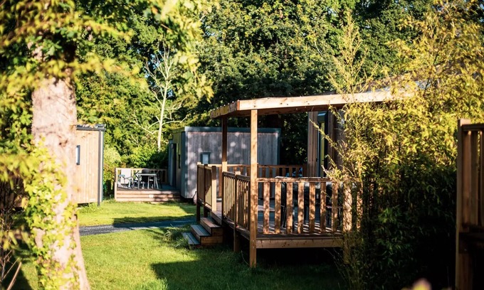 Quimper House | Camping Sunêlia Lanniron Orangery * - Sunêlia Luxe Lodge 2 bedrooms 2 bathrooms - Sheets provided 4 people