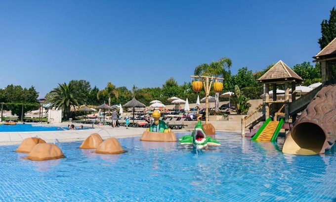 Lloret de Mar Resort | Camping Tucan - Mobile Homes by Lifestyle Holidays
