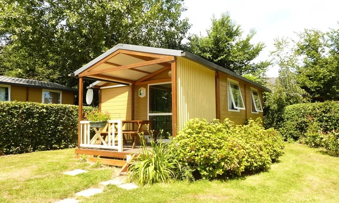 Licques Ski Chalet | Campsite Les Pommiers des 3 Pays * - Chalet 'Moréa' (n° 1) 5 persons